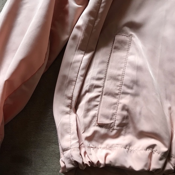 Reflective Pink Windbreaker - Picture 4 of 7